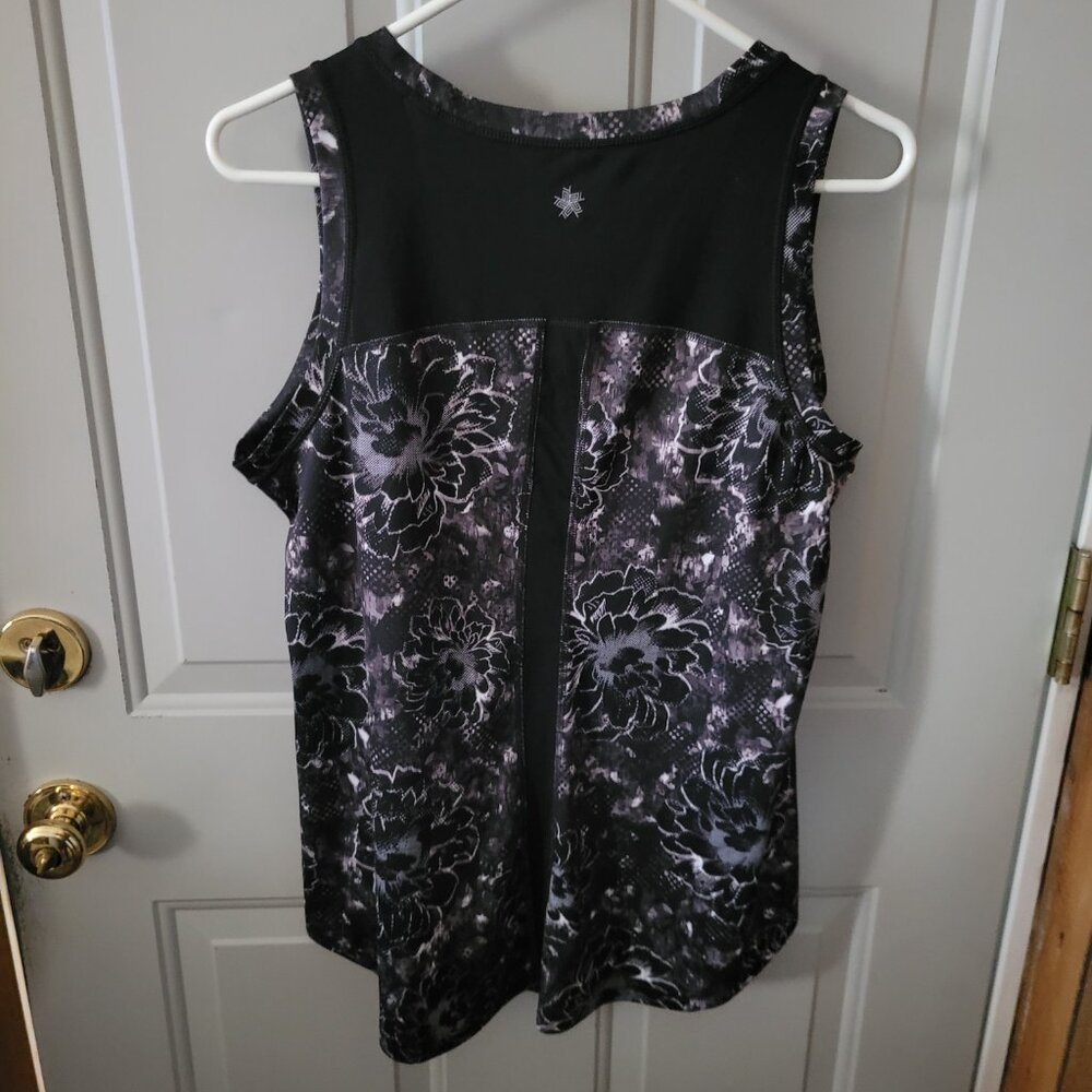 TekGear Dry Tek Black and White Floral Design Sleeveless Top Misses Large - Picture 2 of 3